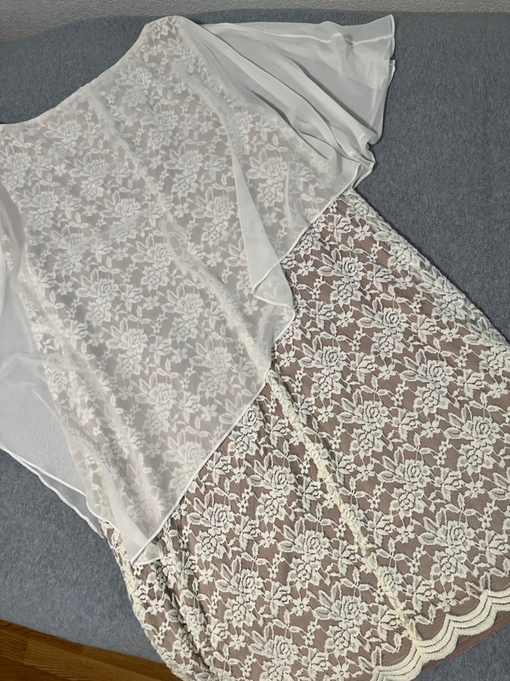 Ivory Lace Overlay Dress with Sheer Cape 20W Mother Bride Cocktail - Picture 10 of 12